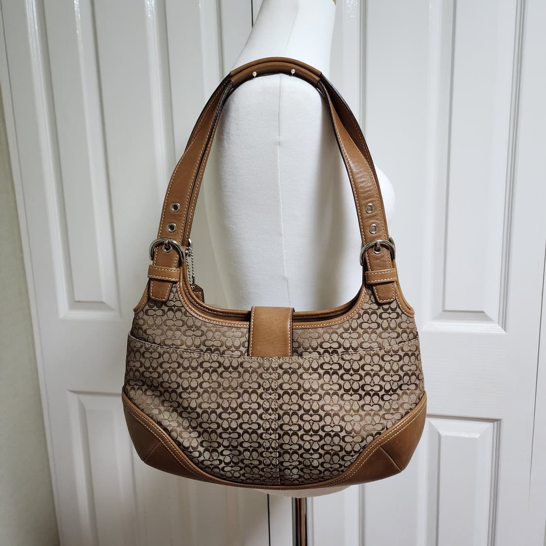 상태굿)코치 버클 숄더백 브라운 상품이미지4