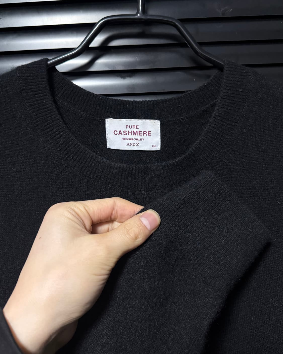 AND Z 앤드지 울 캐시미어 100 블랙 기본 베이직 니트 스웨터 촉감 상품이미지5
