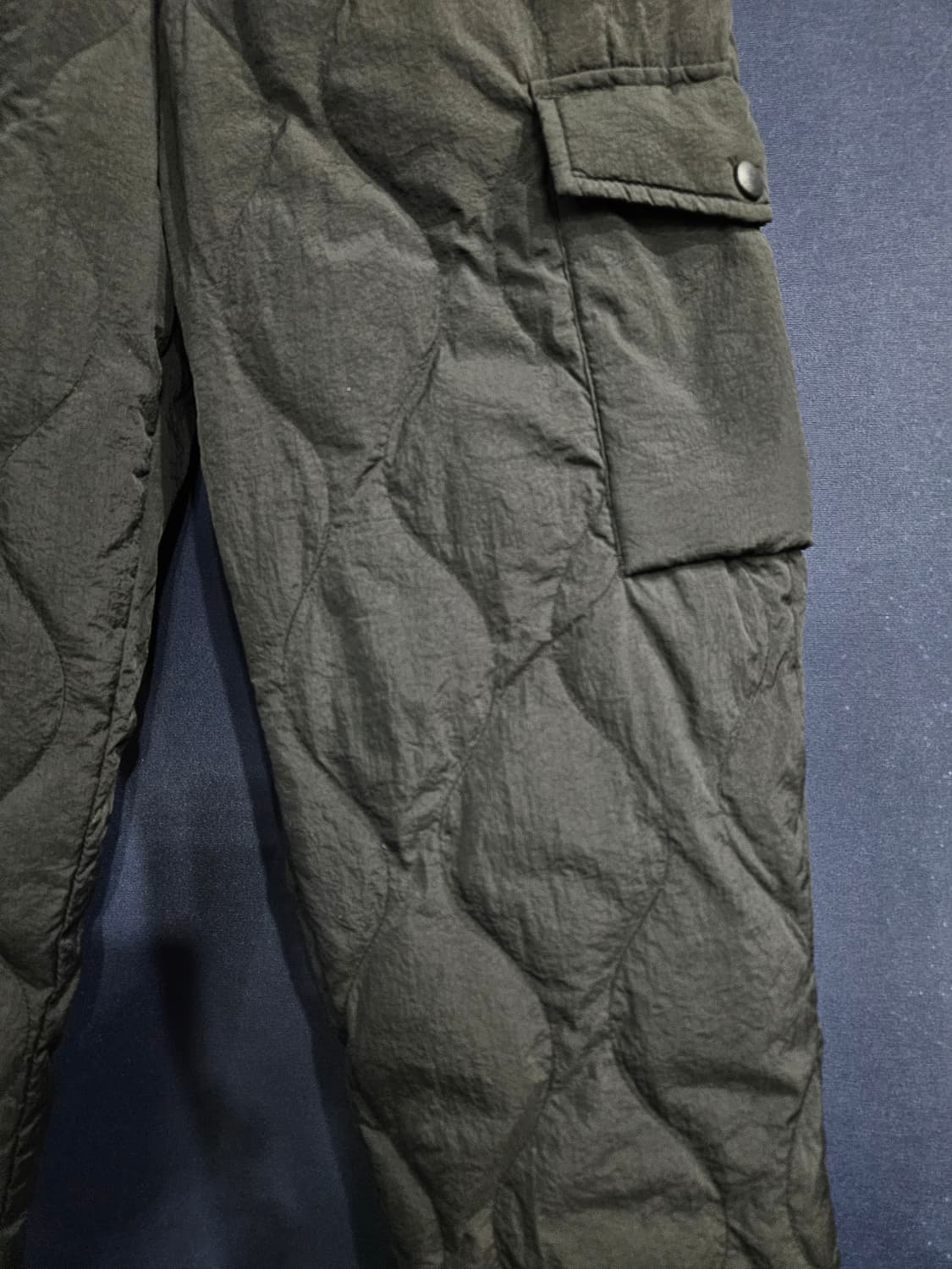 닉스 퀼팅 차콜 남성 허리 28~29 덕다운 패딩 카고 조거팬츠  상품이미지5