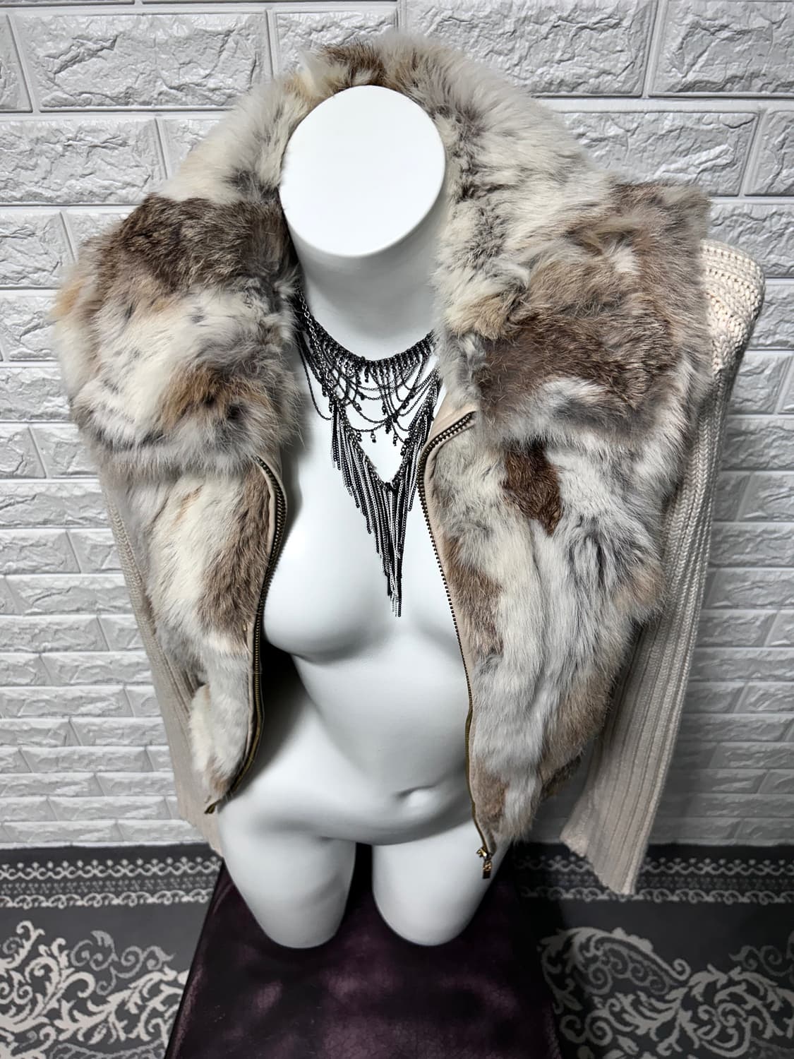 Nth Knit Rabbit Fur Zip-up 상품이미지6