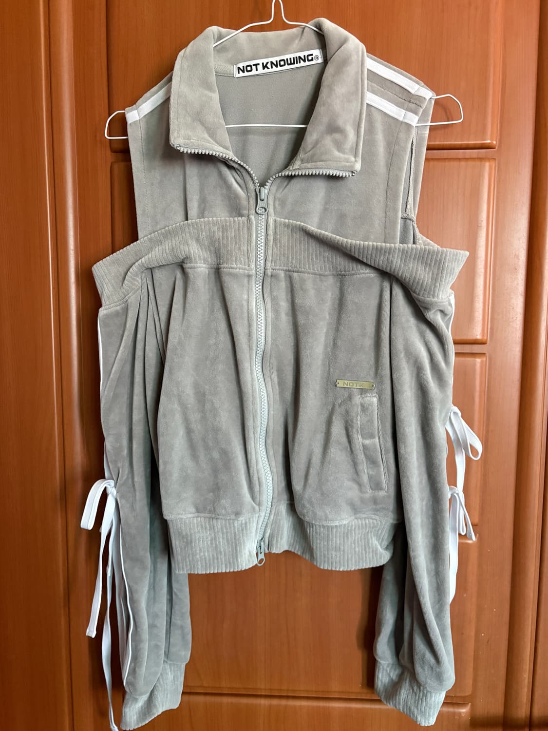 낫노잉 벨벳 트레이닝 상의 상품이미지4