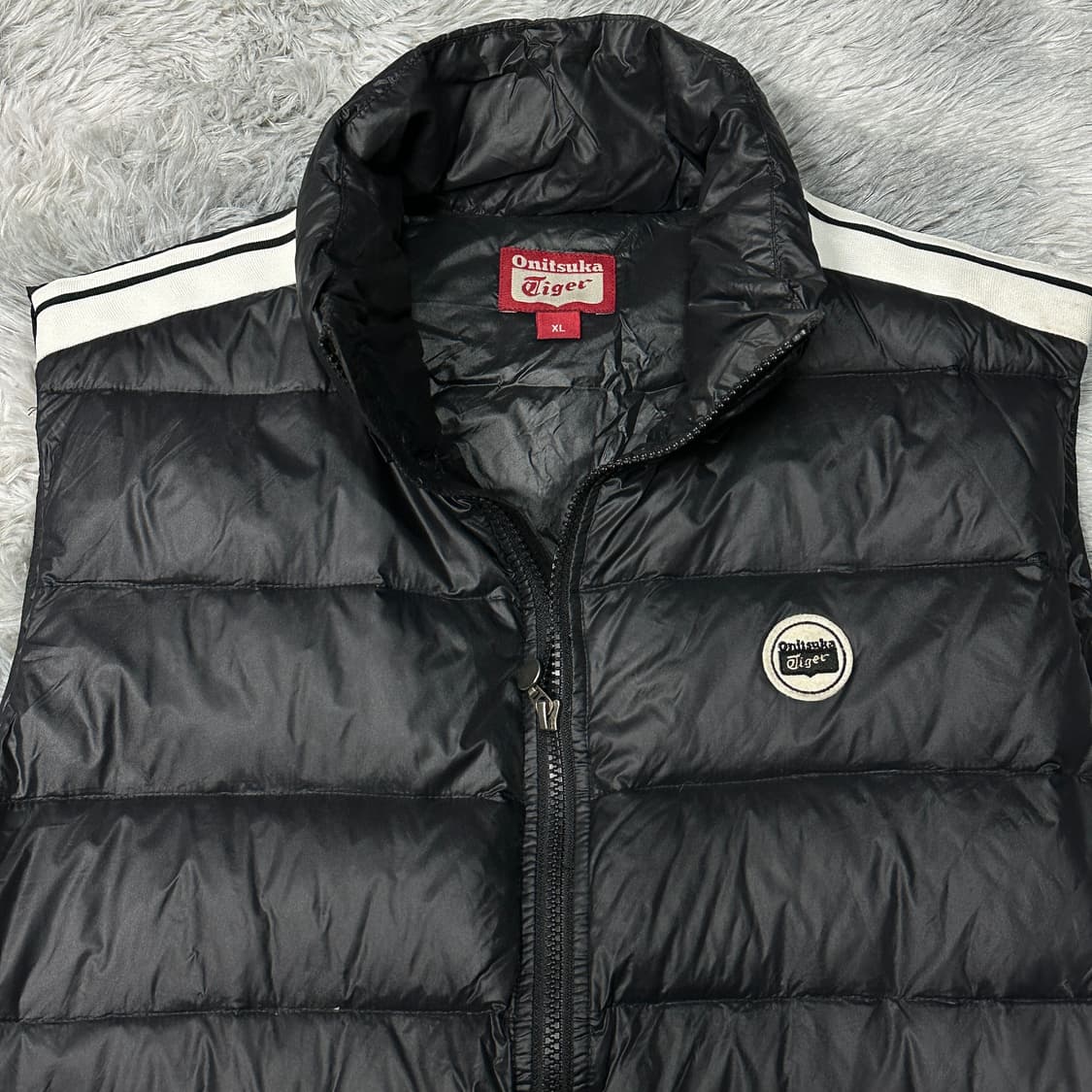 오니츠카타이거 다운 패딩조끼 XL 상품이미지2