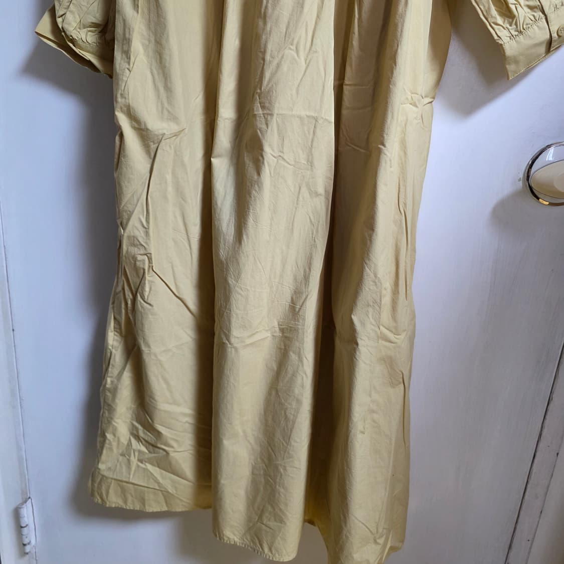 새상품) cos 퍼프슬리브 벨티드 원피스 옐로우 36(44-66사이즈) 상품이미지5