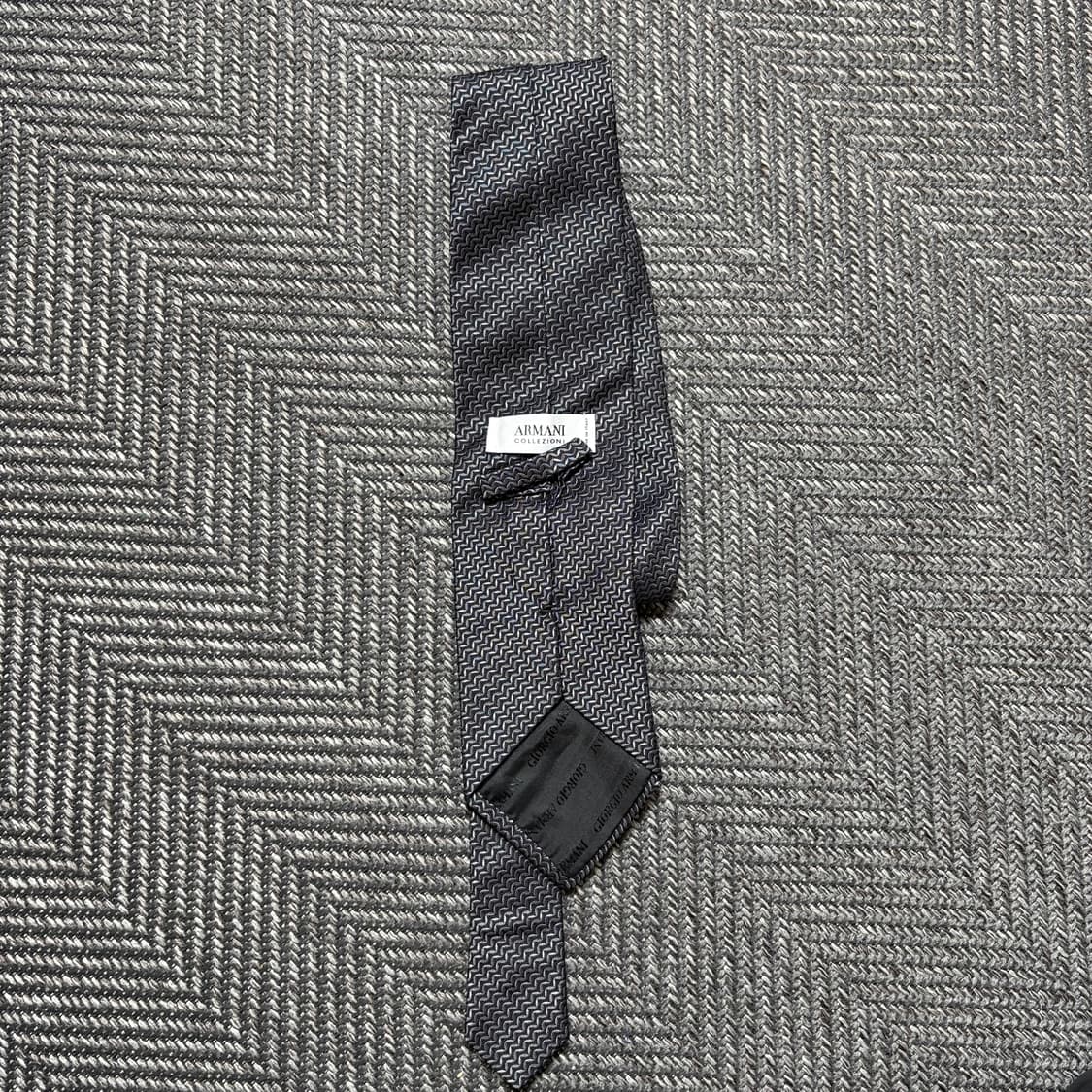 아르마니 지그재그 패턴 실크넥타이 상품이미지2