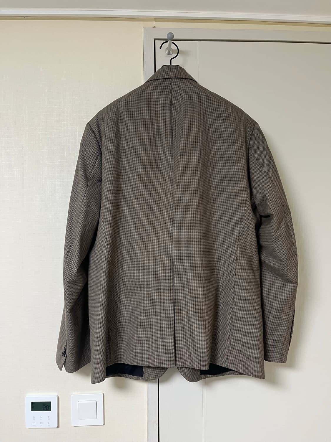 토니웩 크루도 3버튼 체크 블레이저 상품이미지2