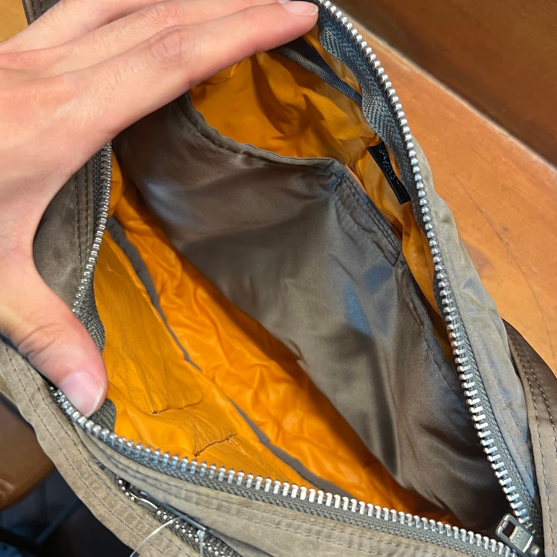 PORTER 요시다포터 탱커 숄더백 그레이 L 상품이미지8