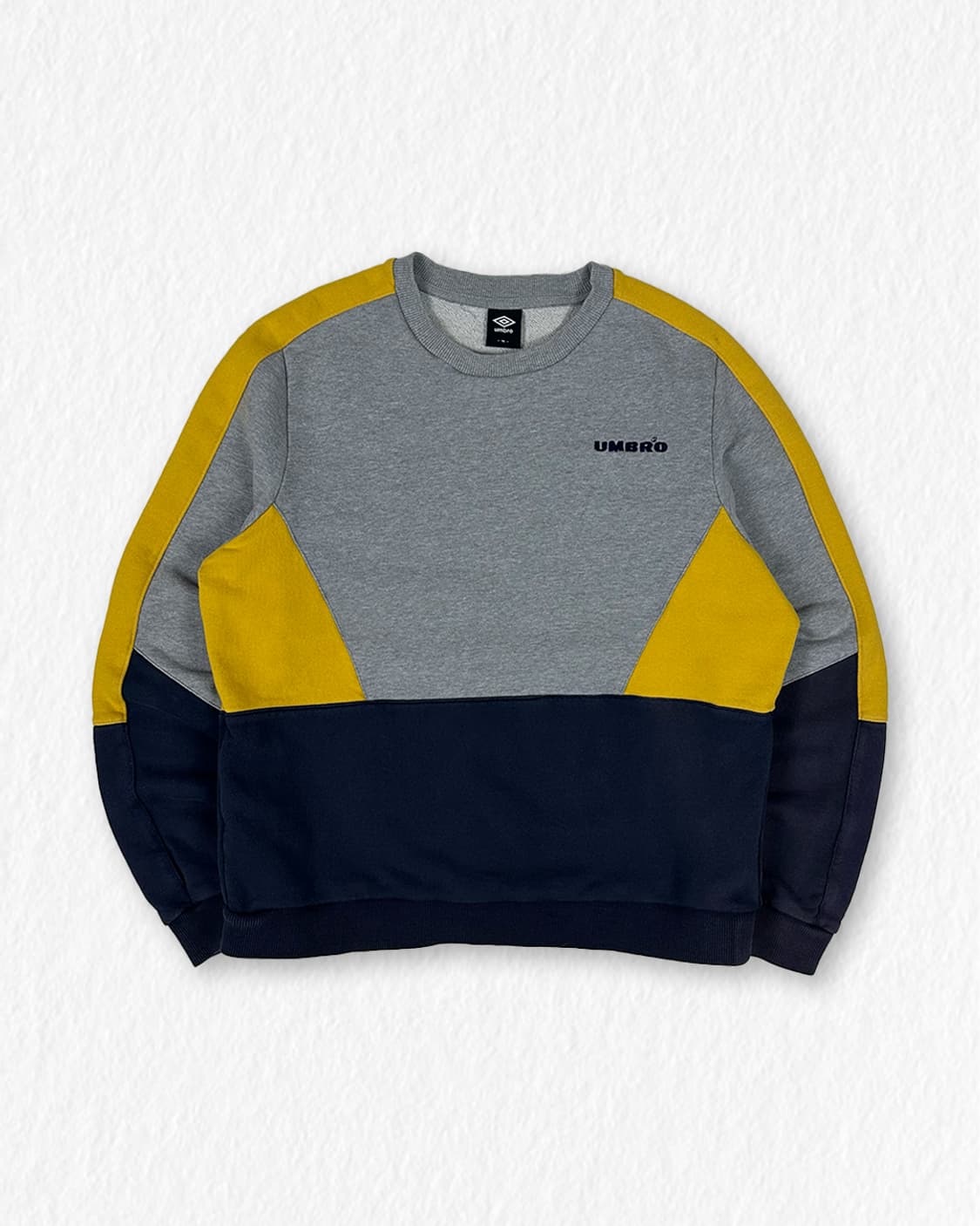 엄브로 패널 절개 맨투맨 상품이미지1