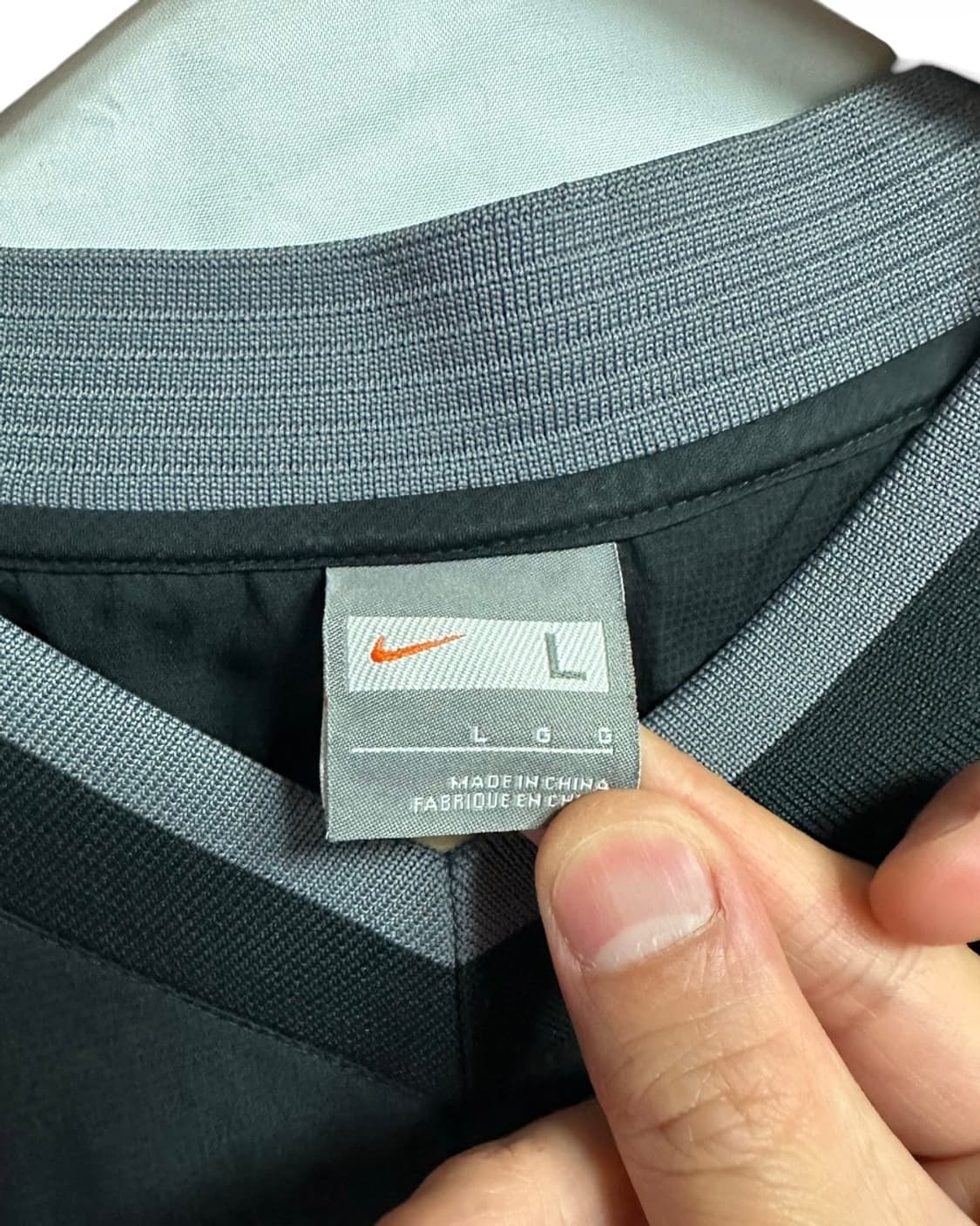 나이키(NIKE) 00s 블랙/옐로우 토탈90 레트로 브이넥 웜업 L 상품이미지4