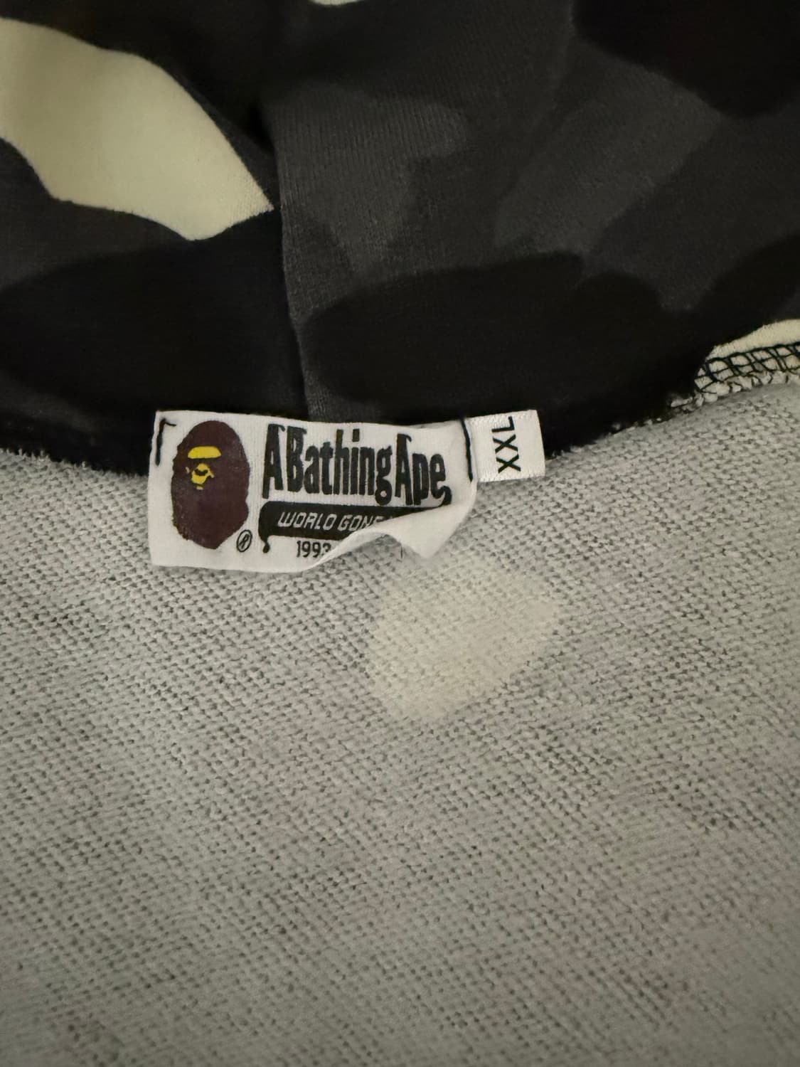 베이프 샤크 후드집업 상품이미지3