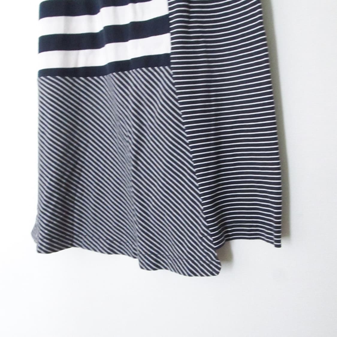 commedesgarcons stripe skirt 상품이미지3