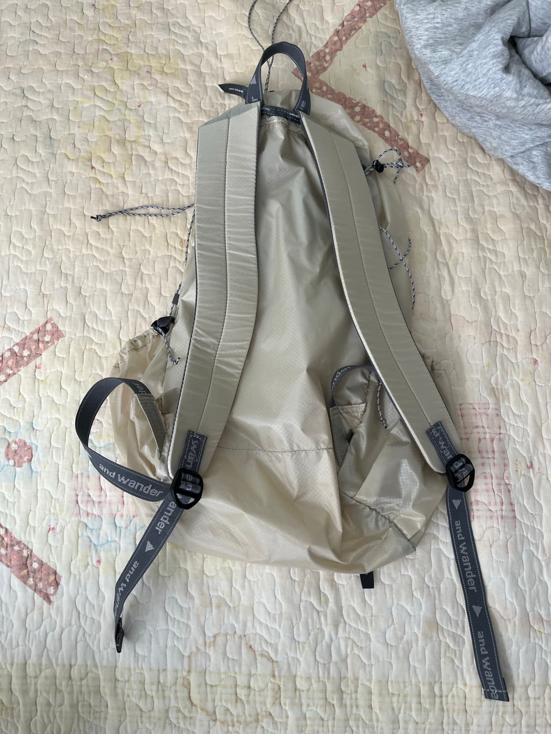 앤드원더 실 데이팩 오프화이트 and wander sil daypack 상품이미지2
