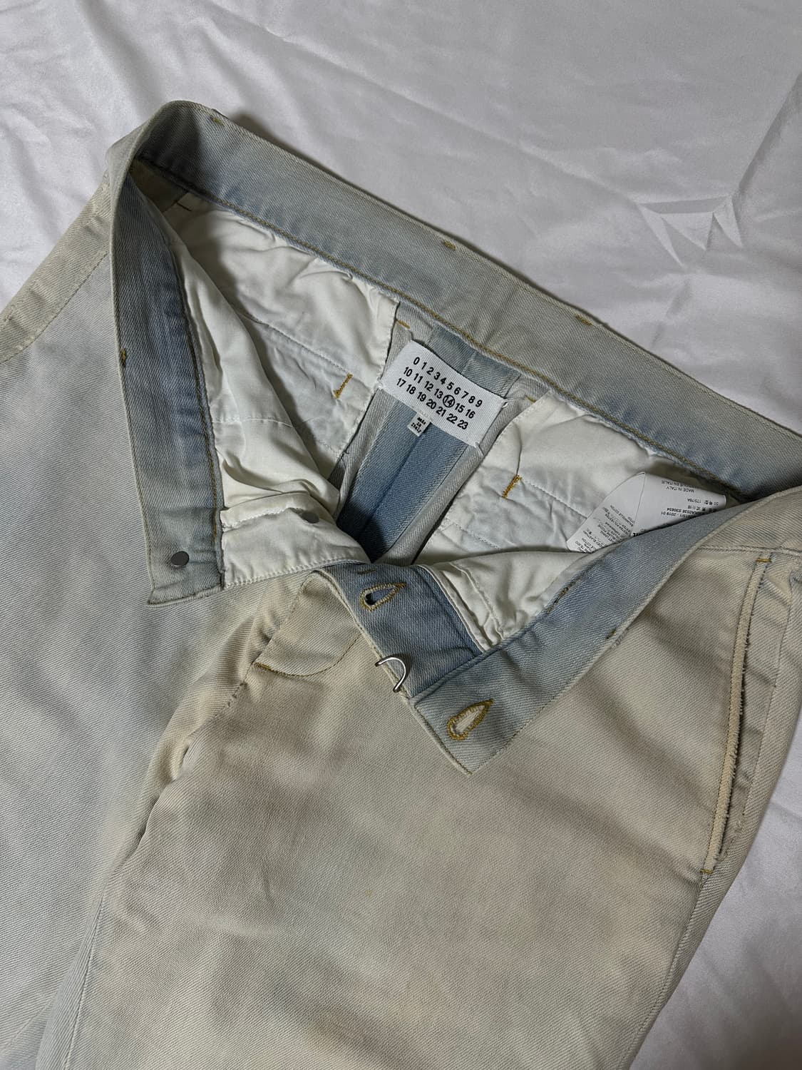 Maison Margiela Contrasting Hem Jeans 50 상품이미지3