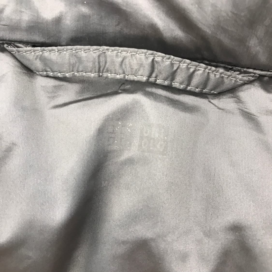 유니클로 울트라라이트 후드다운 그레이 [2XL] 상품이미지5