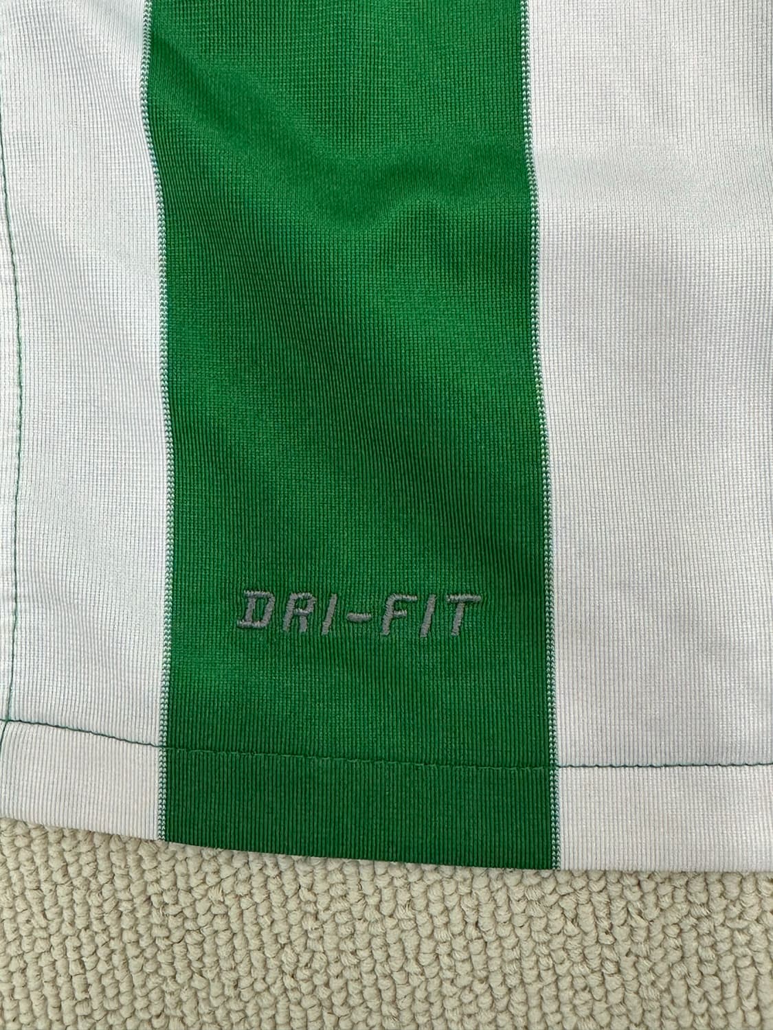 나이키 드라이핏 스트라이프 반팔 축구티셔츠 L 상품이미지5