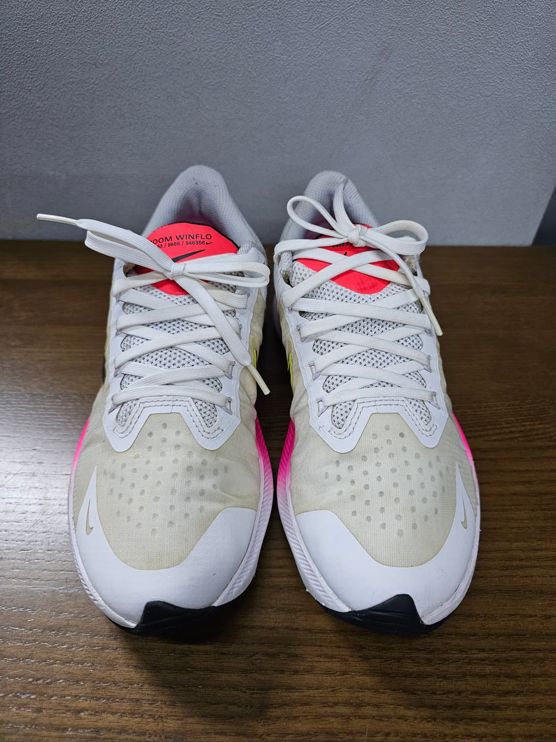 나이키 줌 윈플로 8 '화이트 브라이트 크림슨 상품이미지4