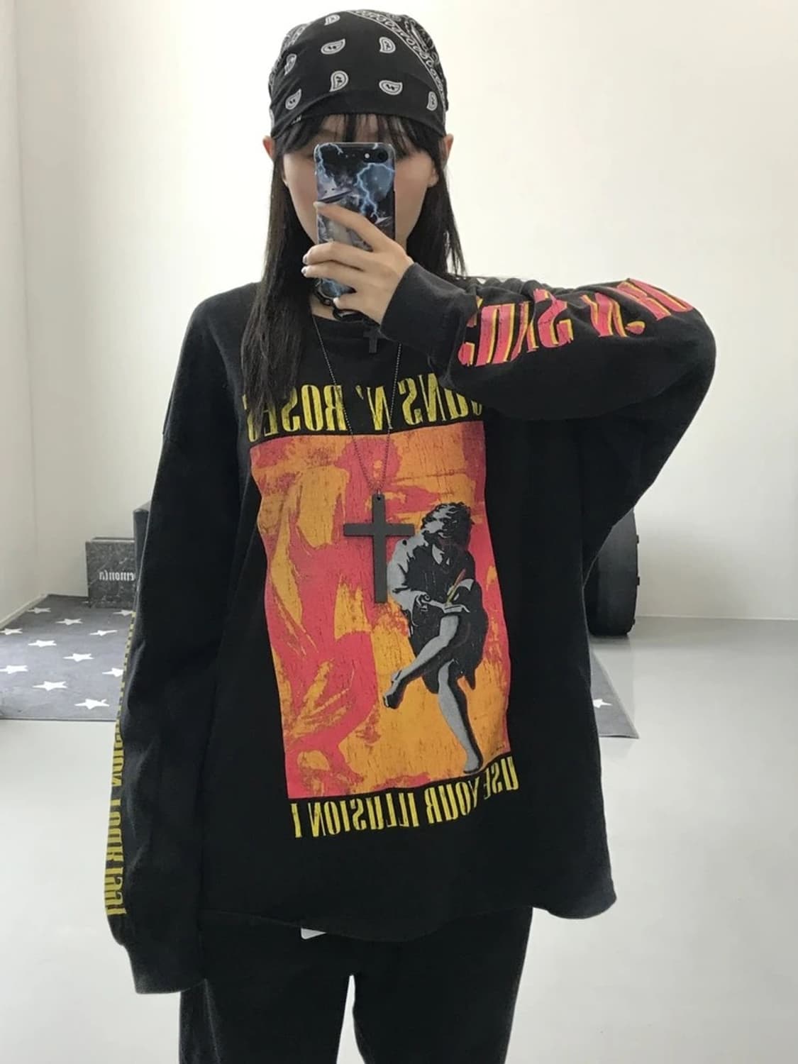 H&M 블랙 프린팅 롱슬리브 상품이미지4