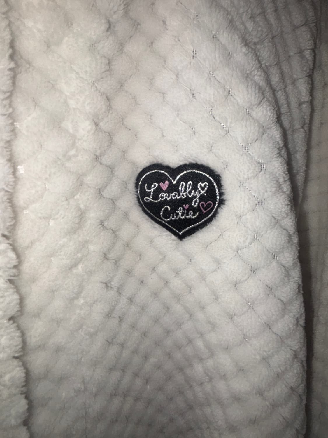 [CRY CUTE] 크라이큐트 하트패치 퍼 케이프 상품이미지2