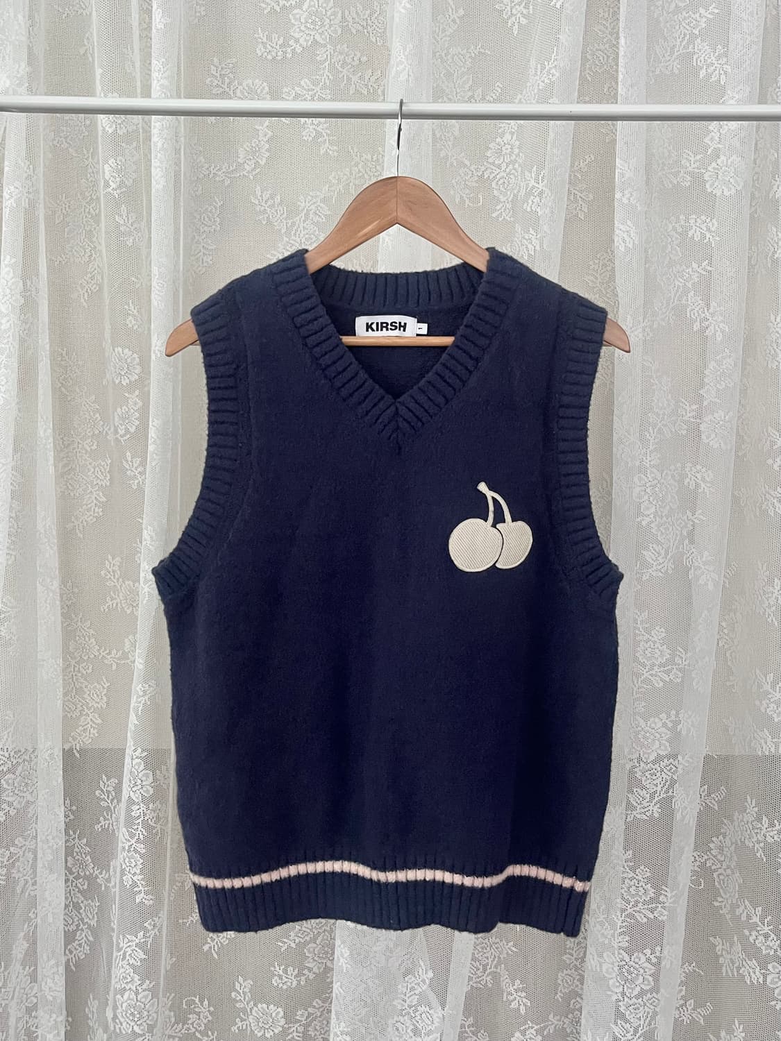 1) 키르시 오버핏 부클 니트 베스트 네이비 상품이미지1