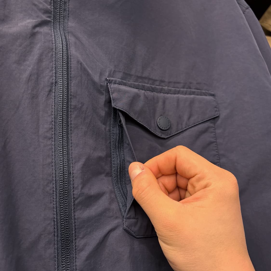 바버 엠블 유틸리티 시티포켓 워터프루프 자켓 잉키블루 N968 상품이미지7