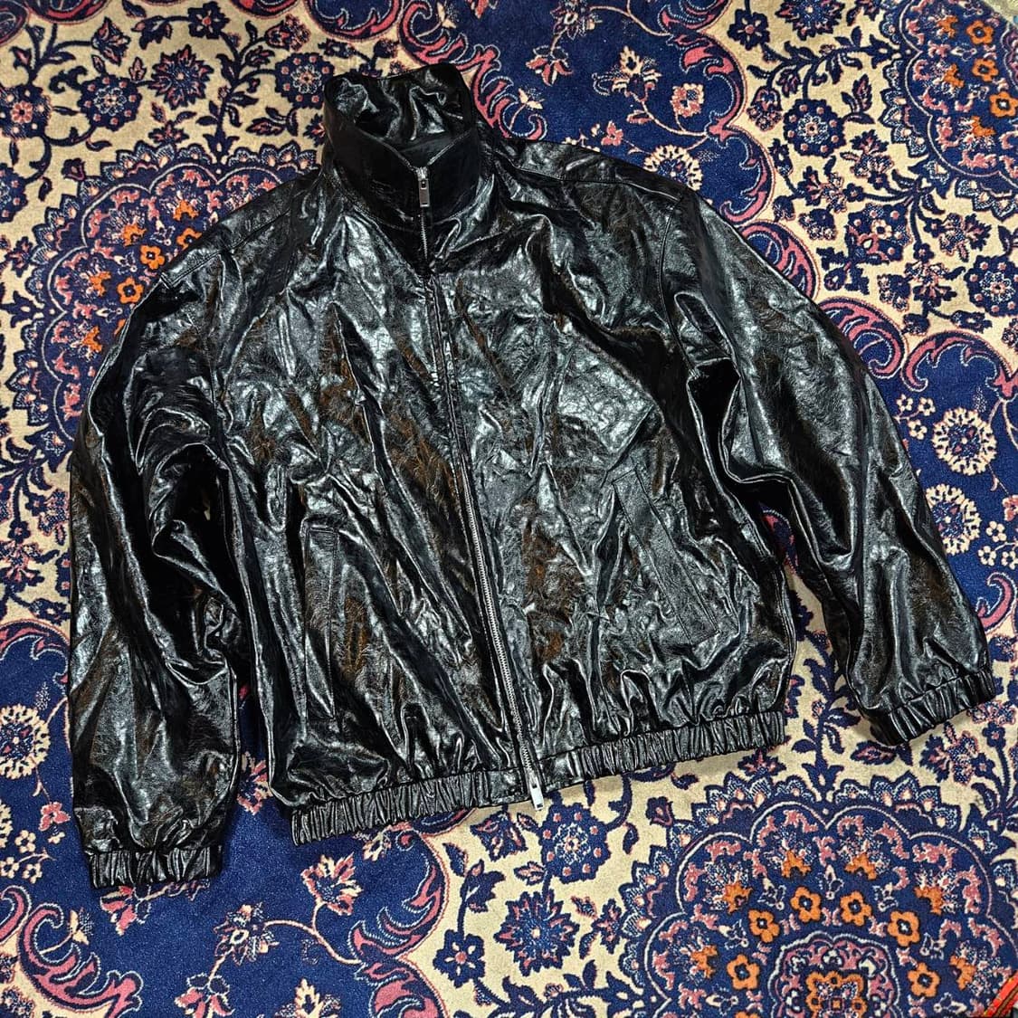 무신사스탠다드 24F 신세틱 레더 하이넥 트랙자켓
 상품이미지3