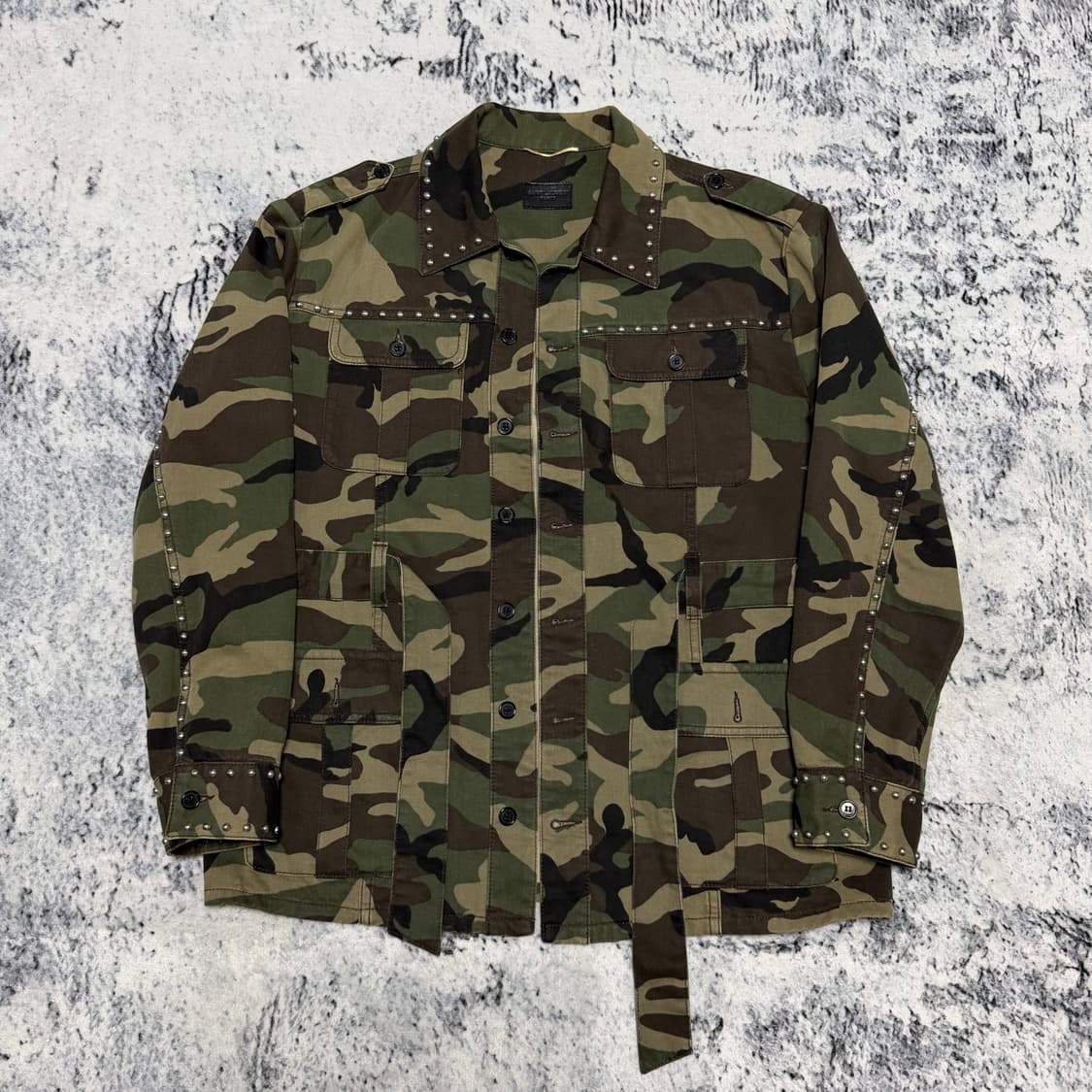 (국문탭) 생로랑 15fw 밀리터리 스터드 카모자켓 L 상품이미지1