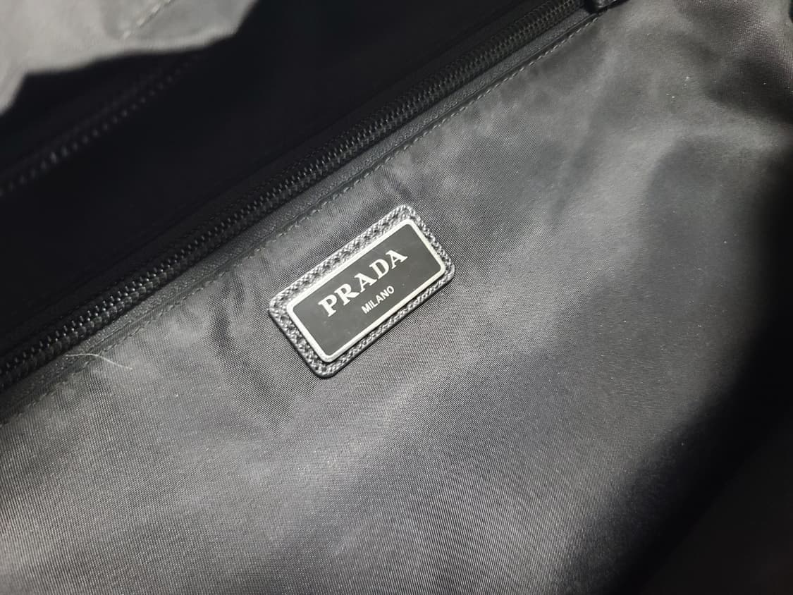 프라다 바이커백 신형 라지 크로스백 메신저백 2vh021 상품이미지5