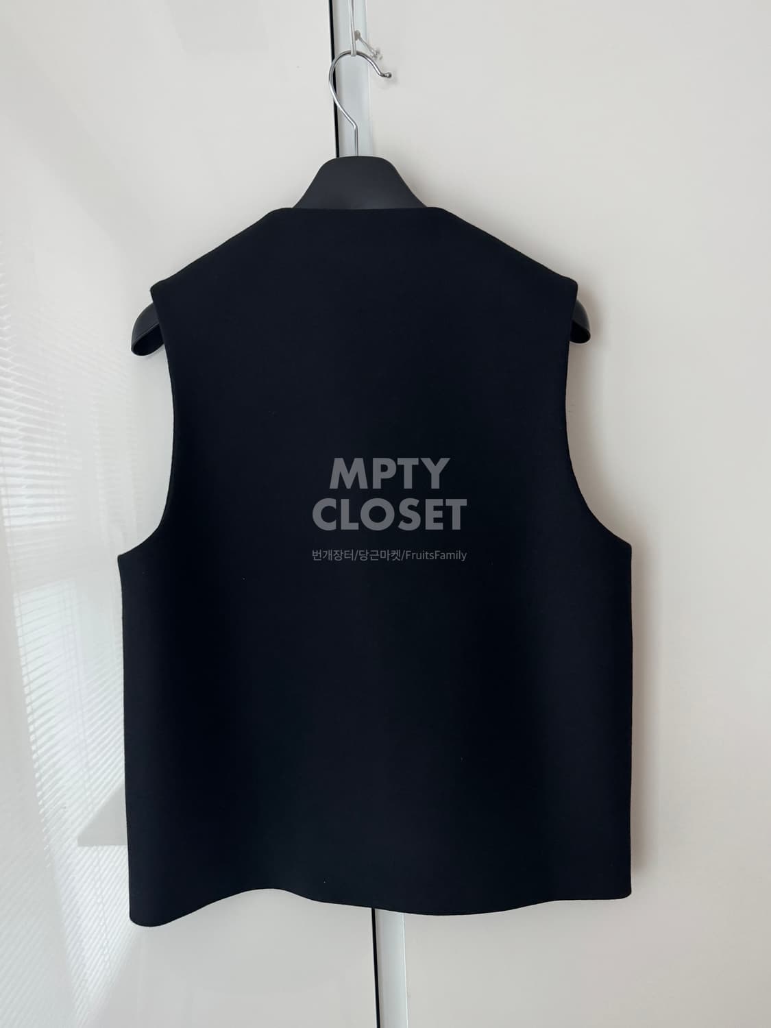 [M] COS 울캐시미어 집업 베스트 네이비 상품이미지2