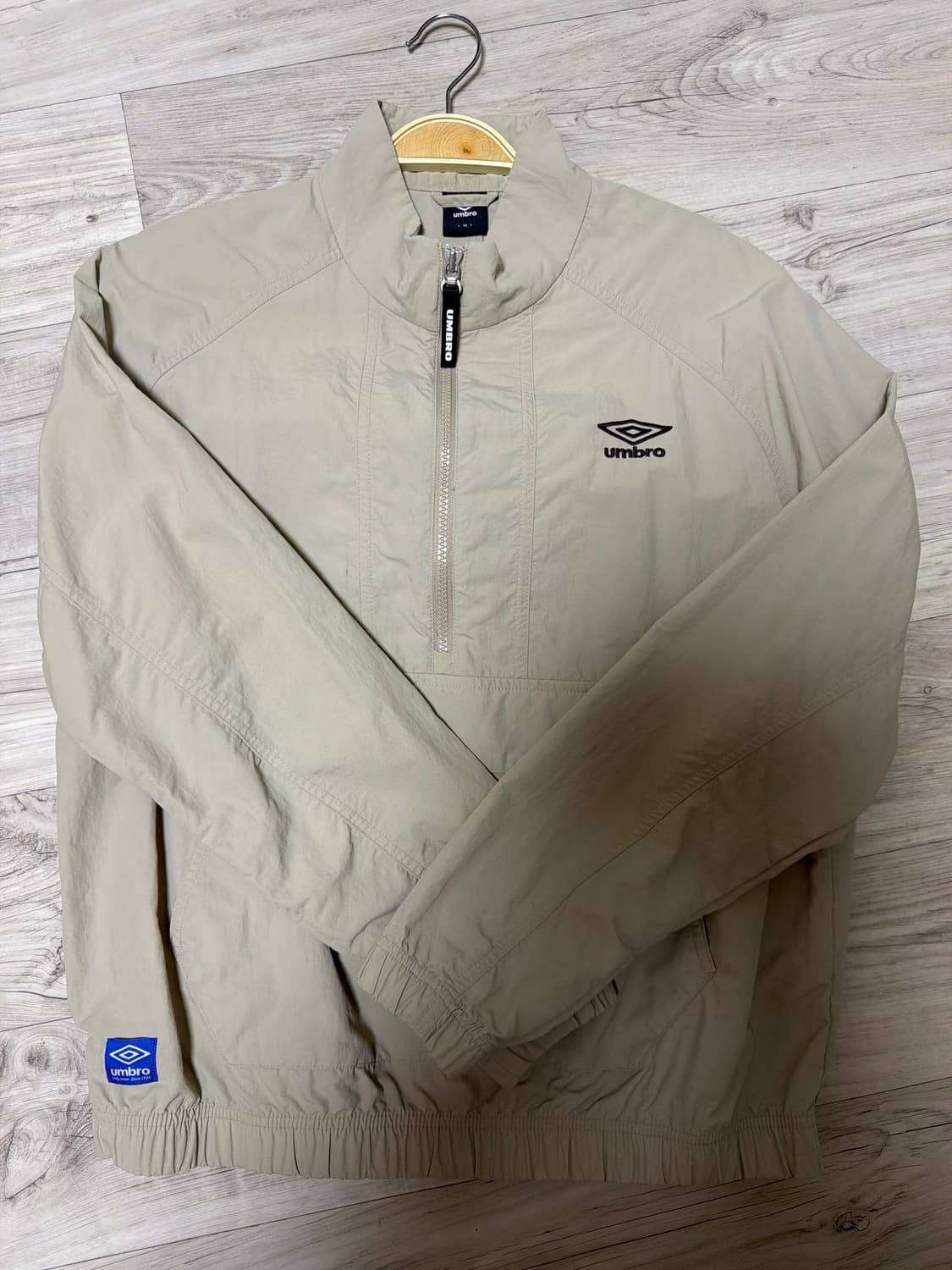 엄브로 아노락 베이지 90 상품이미지1