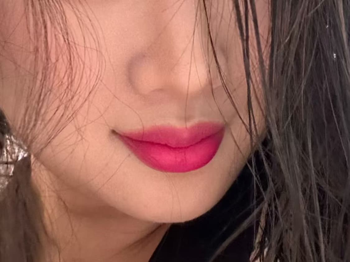 구찌 핫핑크 립스틱 402호 상품이미지4