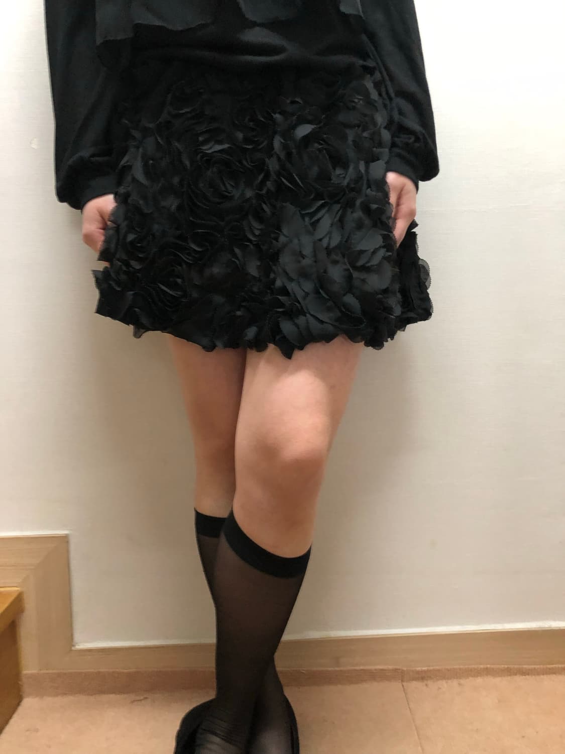 빈티지 블랙 플라워 미니 스커트 상품이미지1
