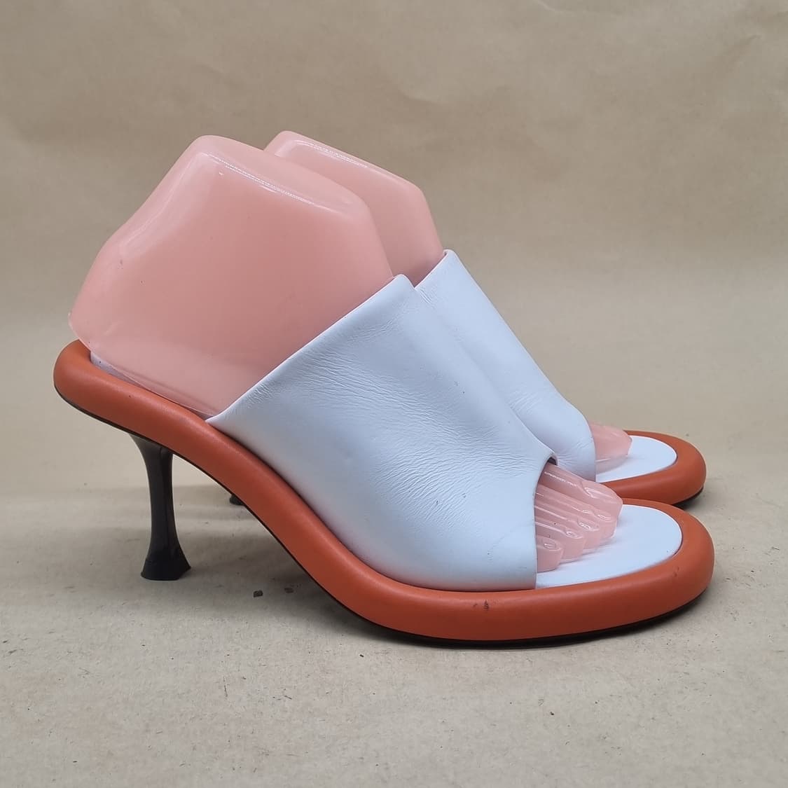 JW 앤더슨 범퍼 여성슬리퍼240 굽9 상품이미지1