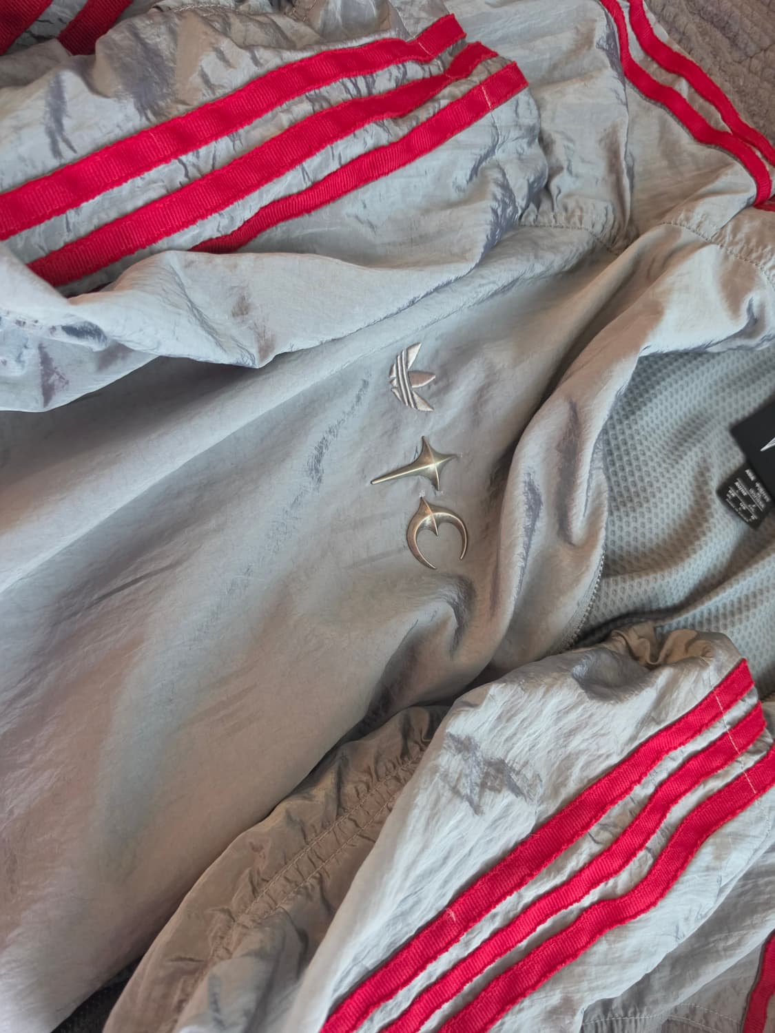 아디다스 x 떠그 클럽 우븐 트랙탑 라이트 오닉스 실버 메탈릭 상품이미지5