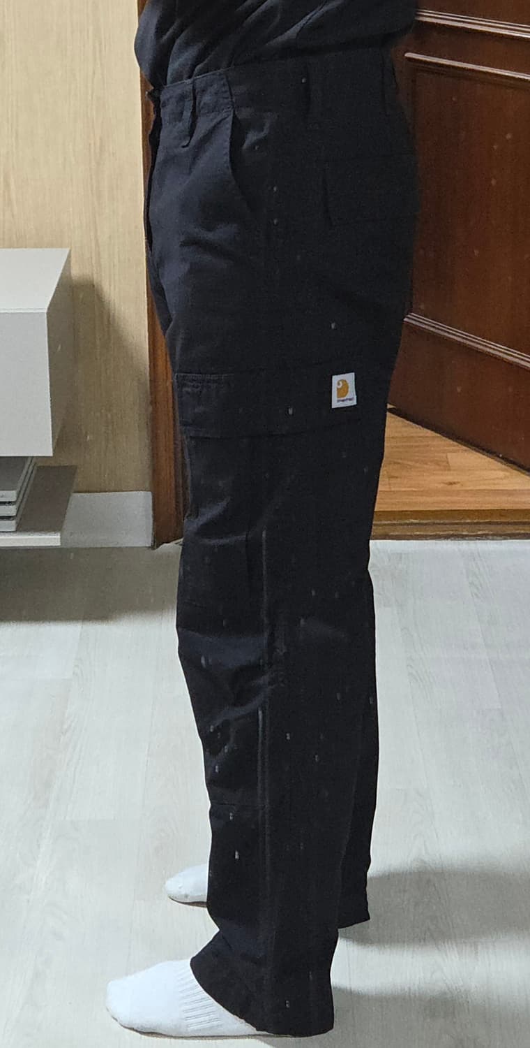 (착샷) 칼하트 wip 레귤러 카고 팬츠 블랙  상품이미지10