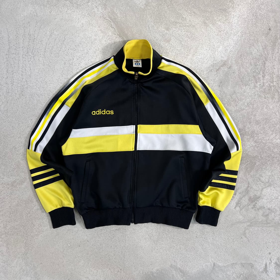 아디다스 빈티지 블랙 옐로우 트랙 자켓 상품이미지1