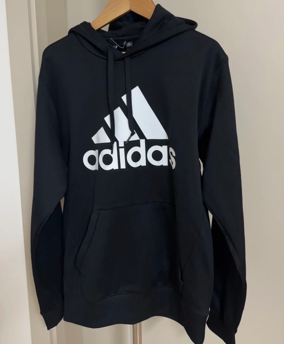 아디다스 중앙로고 기모후드티 블랙 상품이미지1