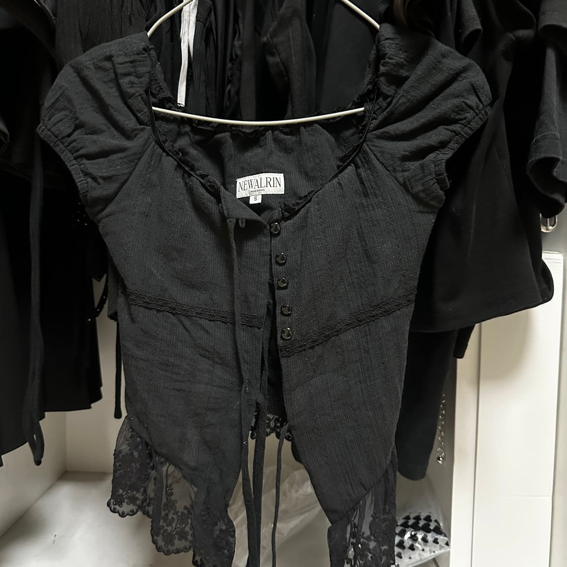 뉴얼린 반팔 블라우스 상품이미지3