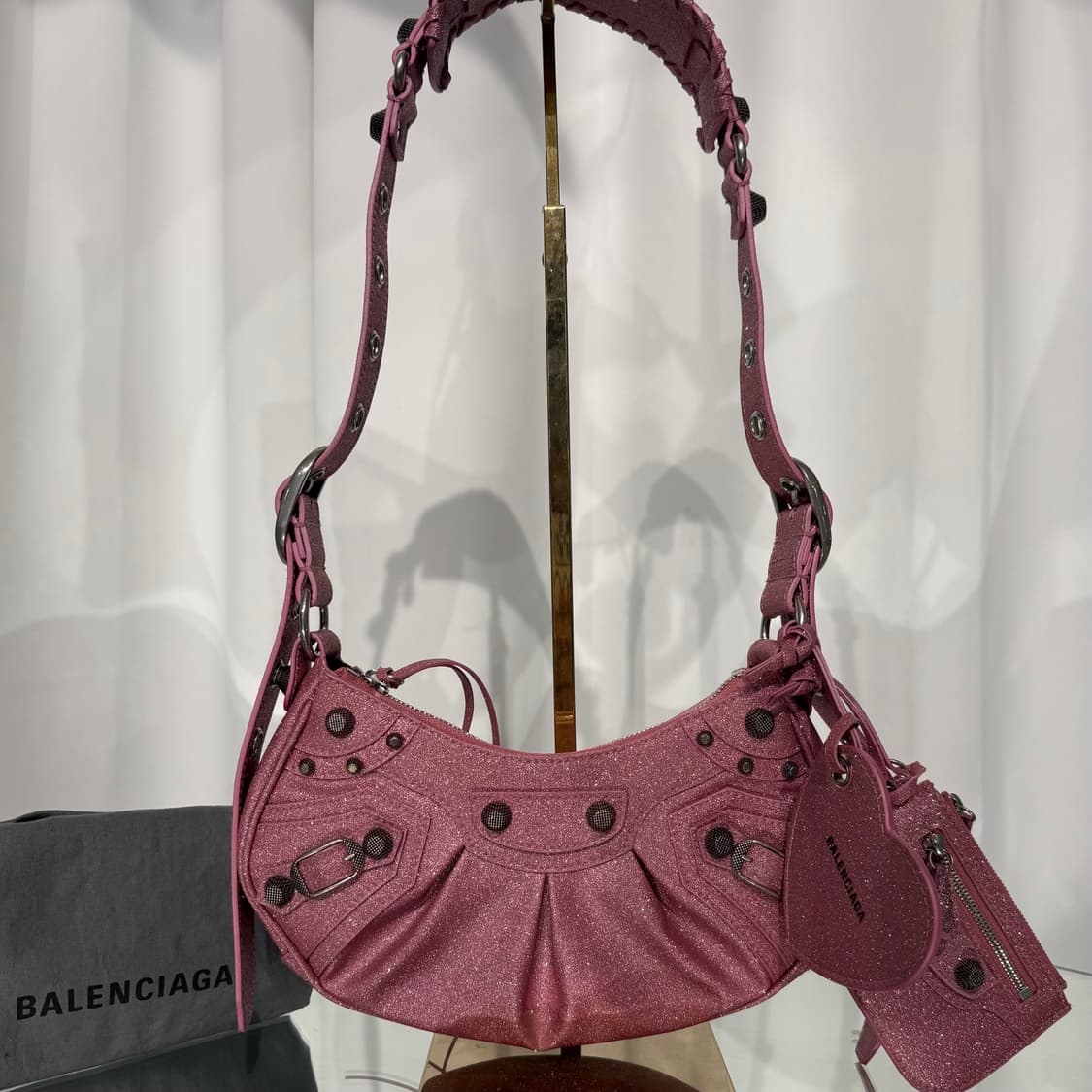 발렌시아가 핑크 르 카골 숄더백 XS  상품이미지2