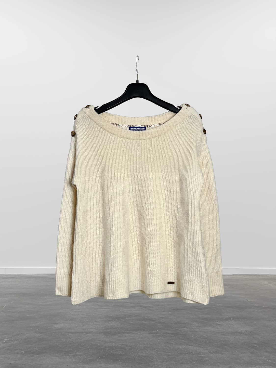 BURBERRY BLUE LABEL 니트  상품이미지1