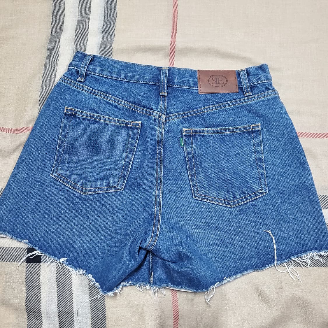 시엔느 데미지 데님 반바지 상품이미지3