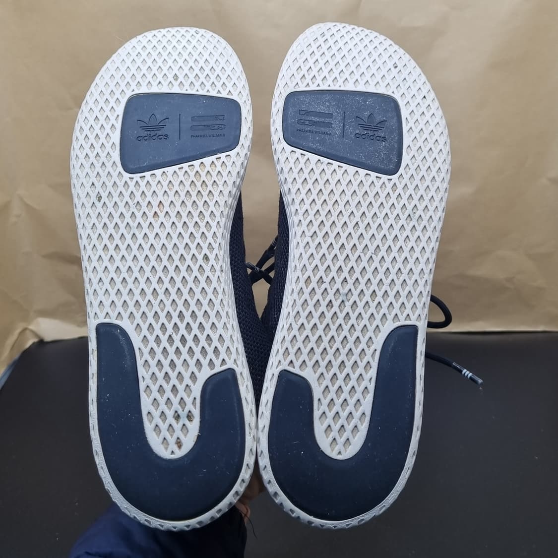 아디다스 퍼렐윌리엄스 남성운동화270  상품이미지3