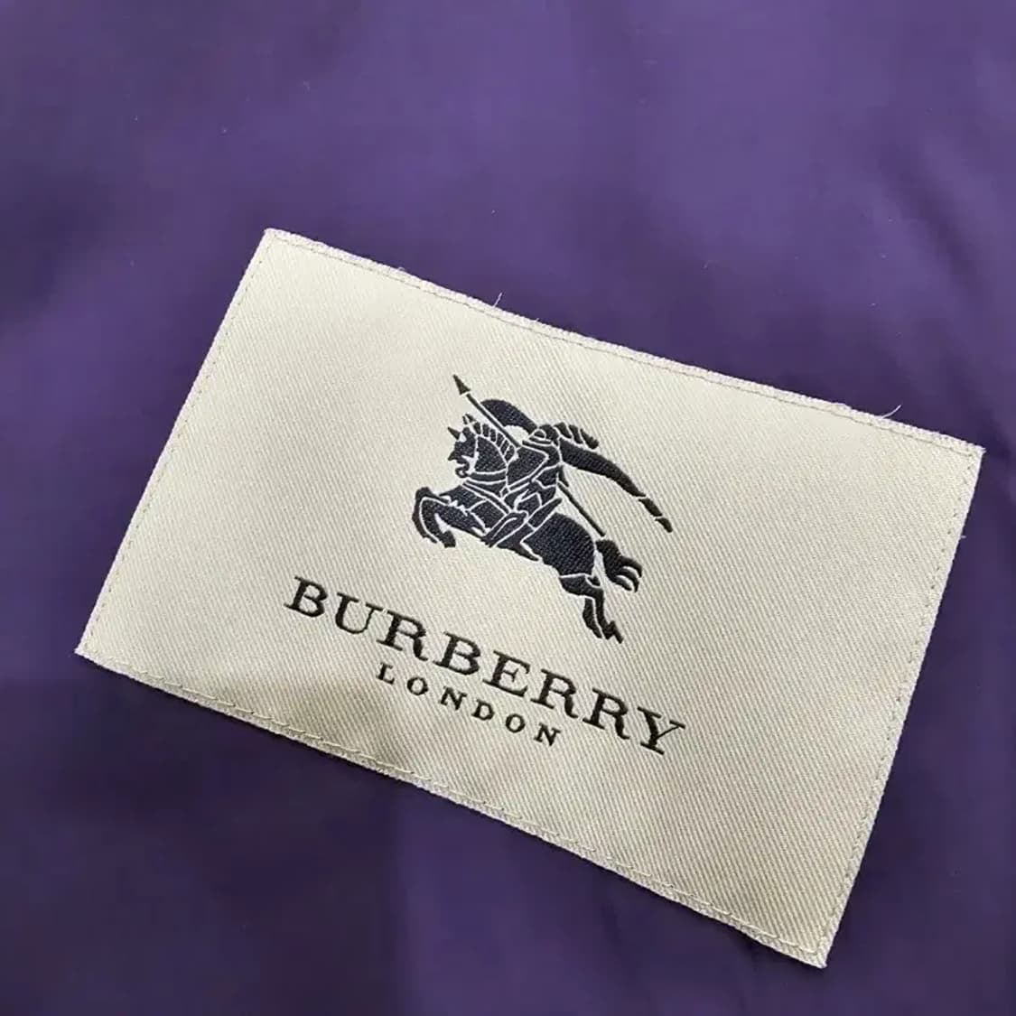 버버리 퍼플 바람막이 ~55 상품이미지7