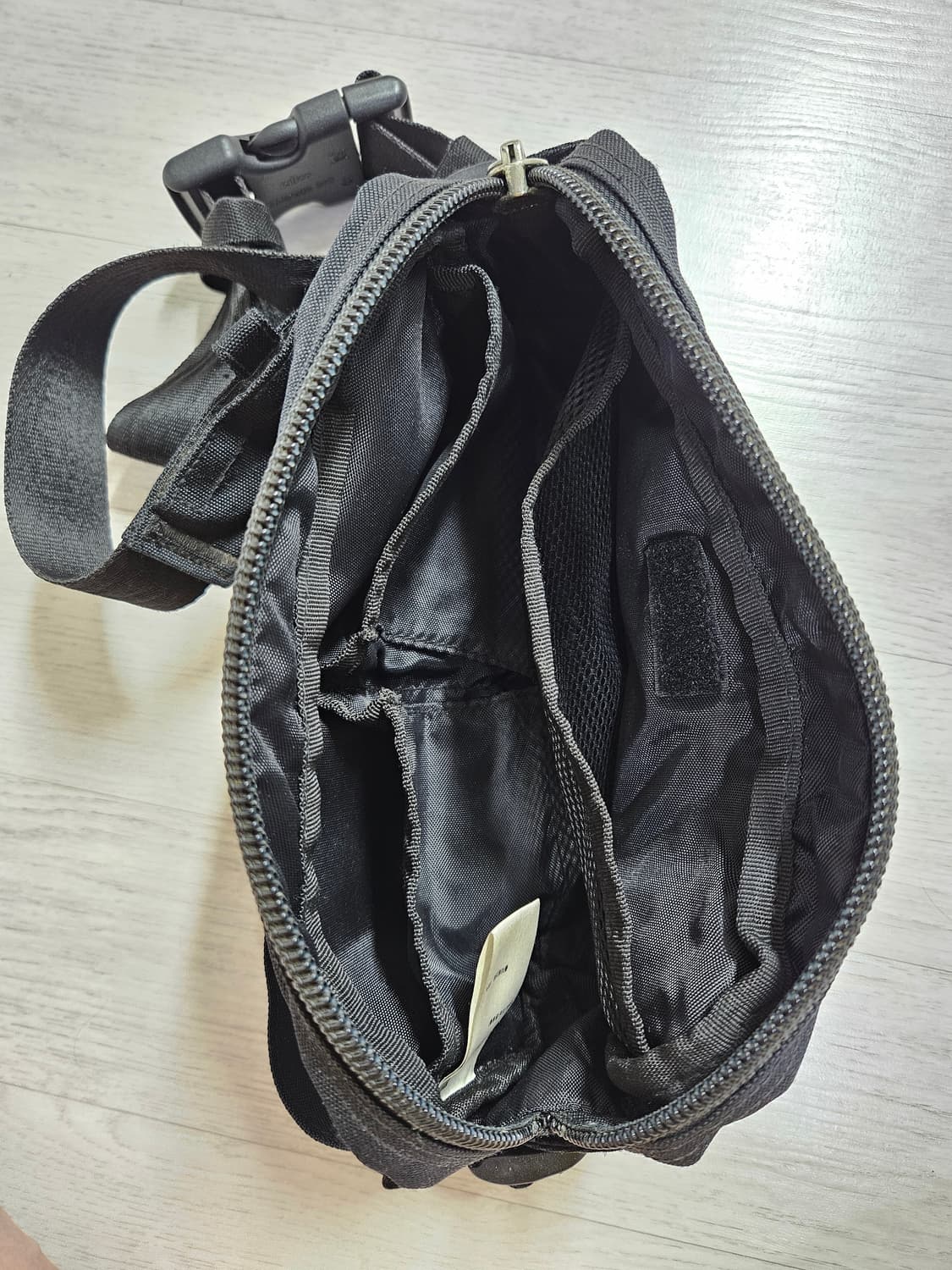 유니클로 벨트백 상품이미지6