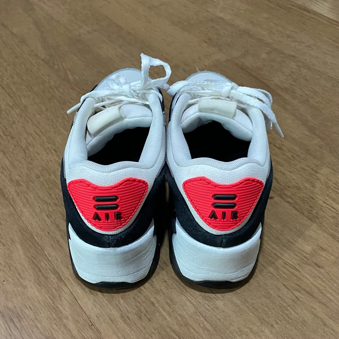 나이키 에어맥스 90 LV8 250 상품이미지4