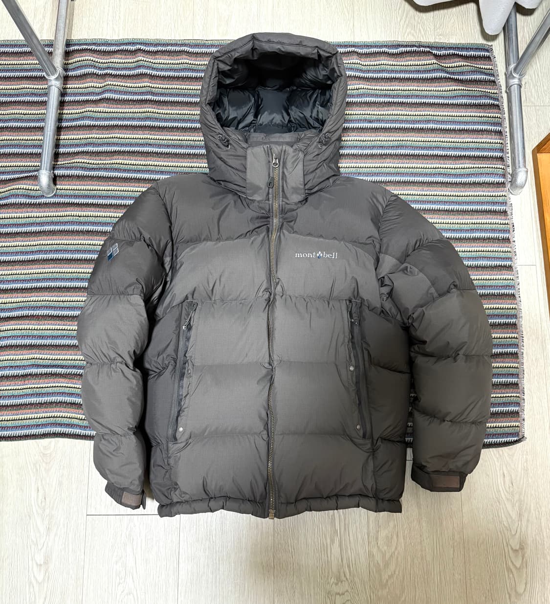 몽벨 구스다운 패딩 푸퍼 그레이 상품이미지1