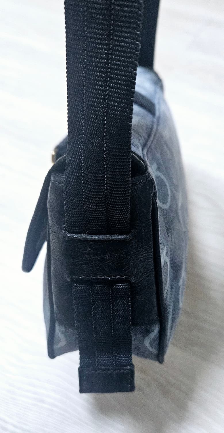 페라가모 숄더백  정품  상품이미지3