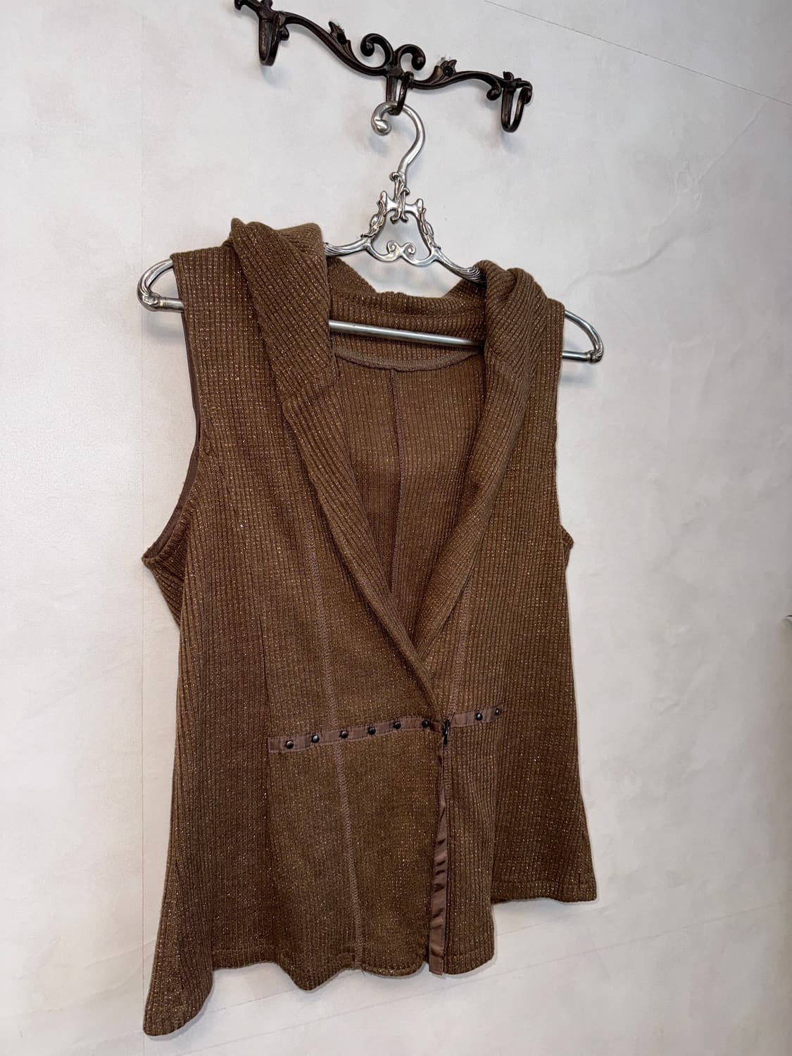 Brown glitter wrap button hood vest 상품이미지2