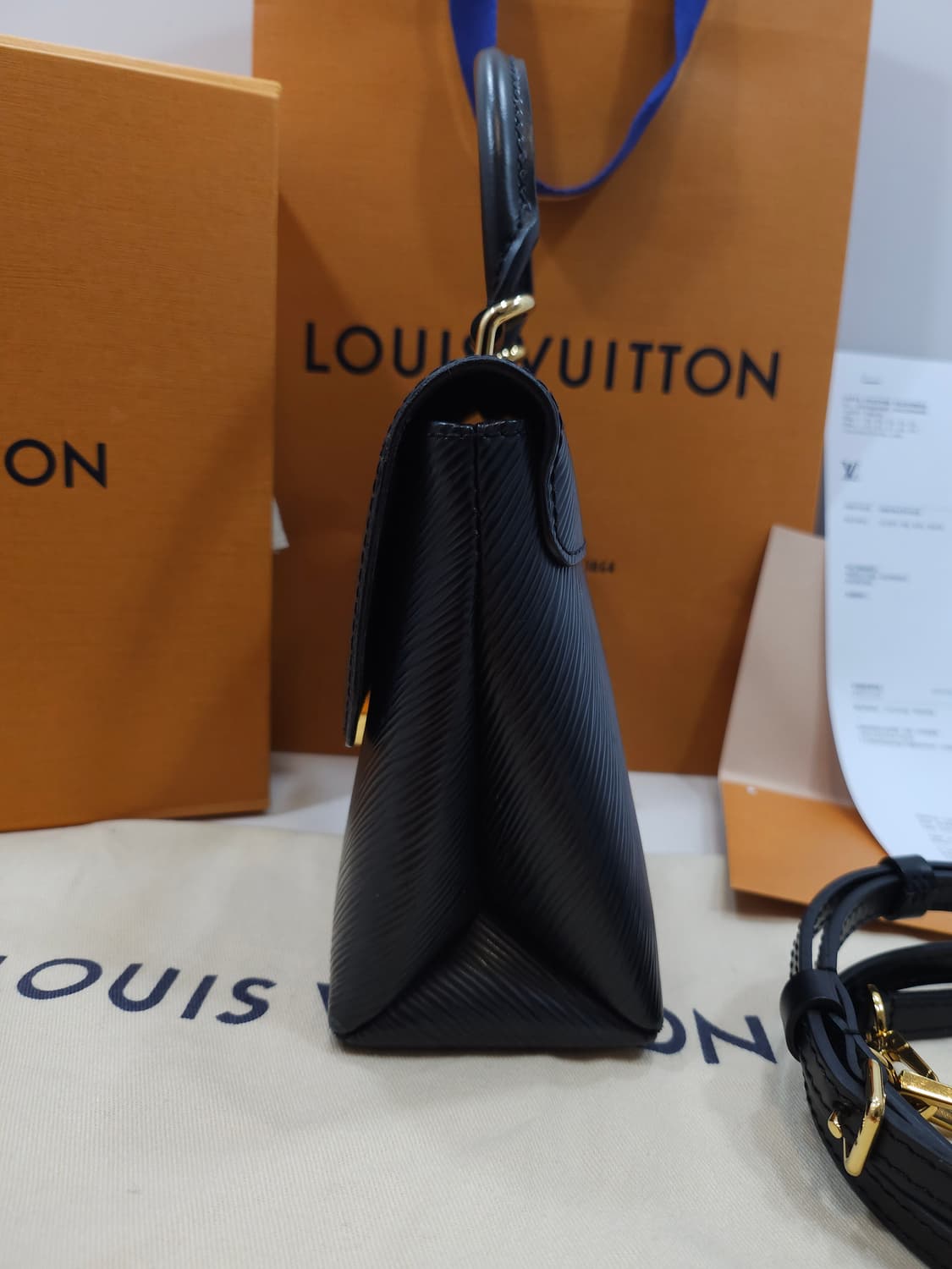 루이비통 록키bb 에삐 크로스백 상품이미지3