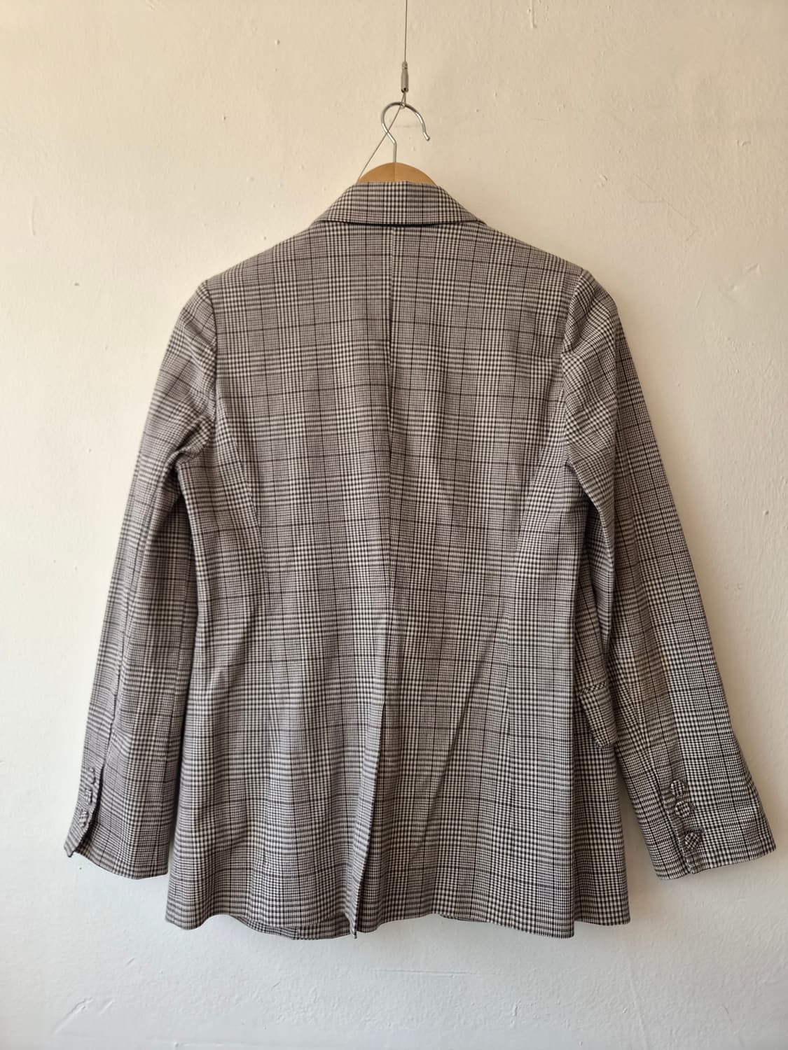 구호 KUHO 여성 체크블레이저미니멀오피스룩자켓 상품이미지3