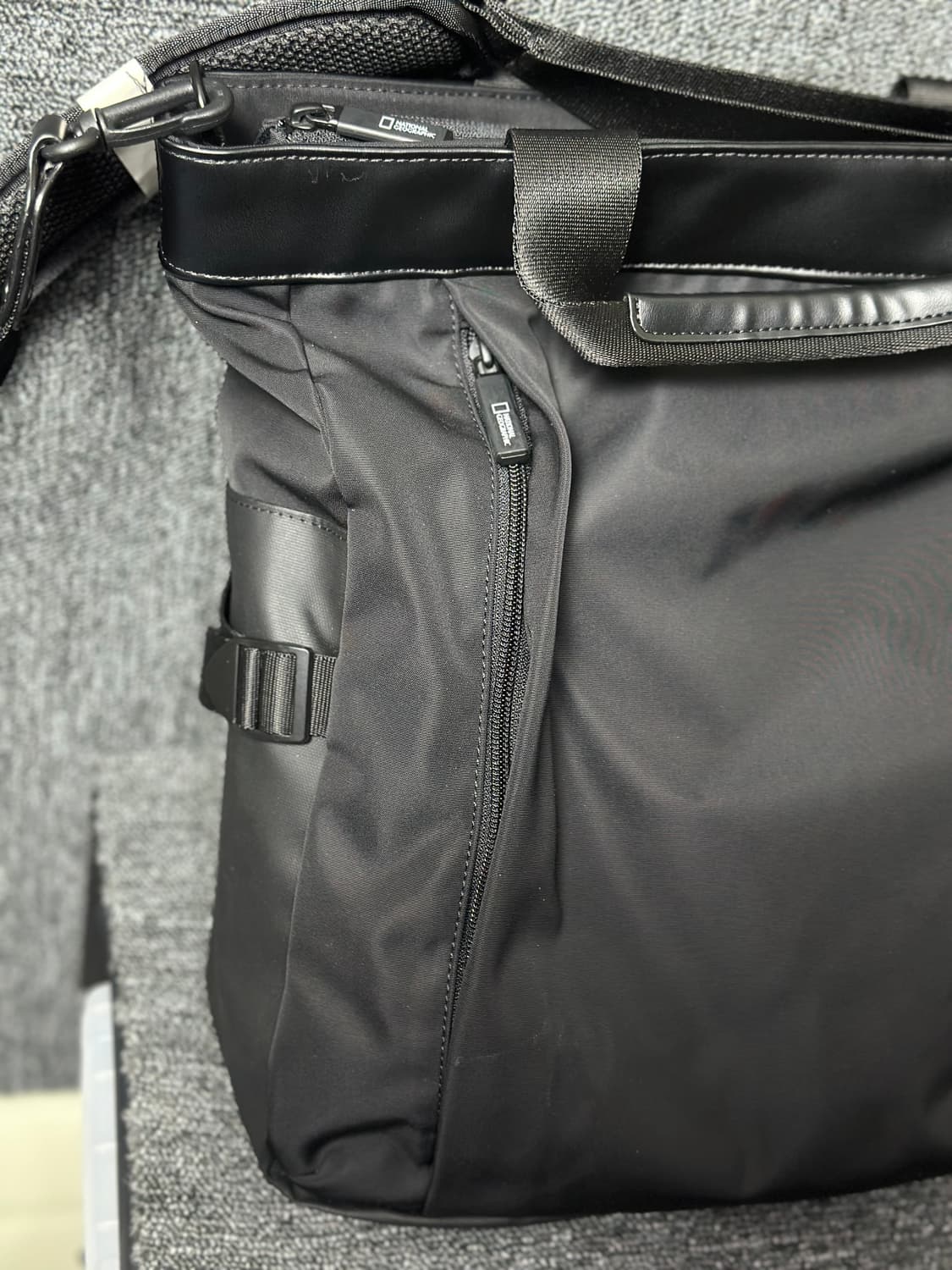 내셔널지오그래픽 토트백 블랙 상품이미지5