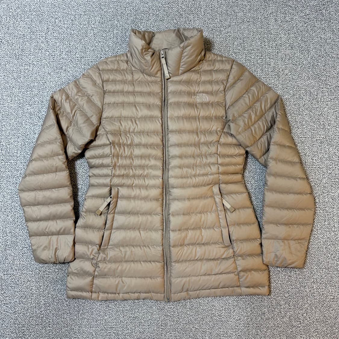 노스페이스 경량 패딩 여성용 상품이미지1